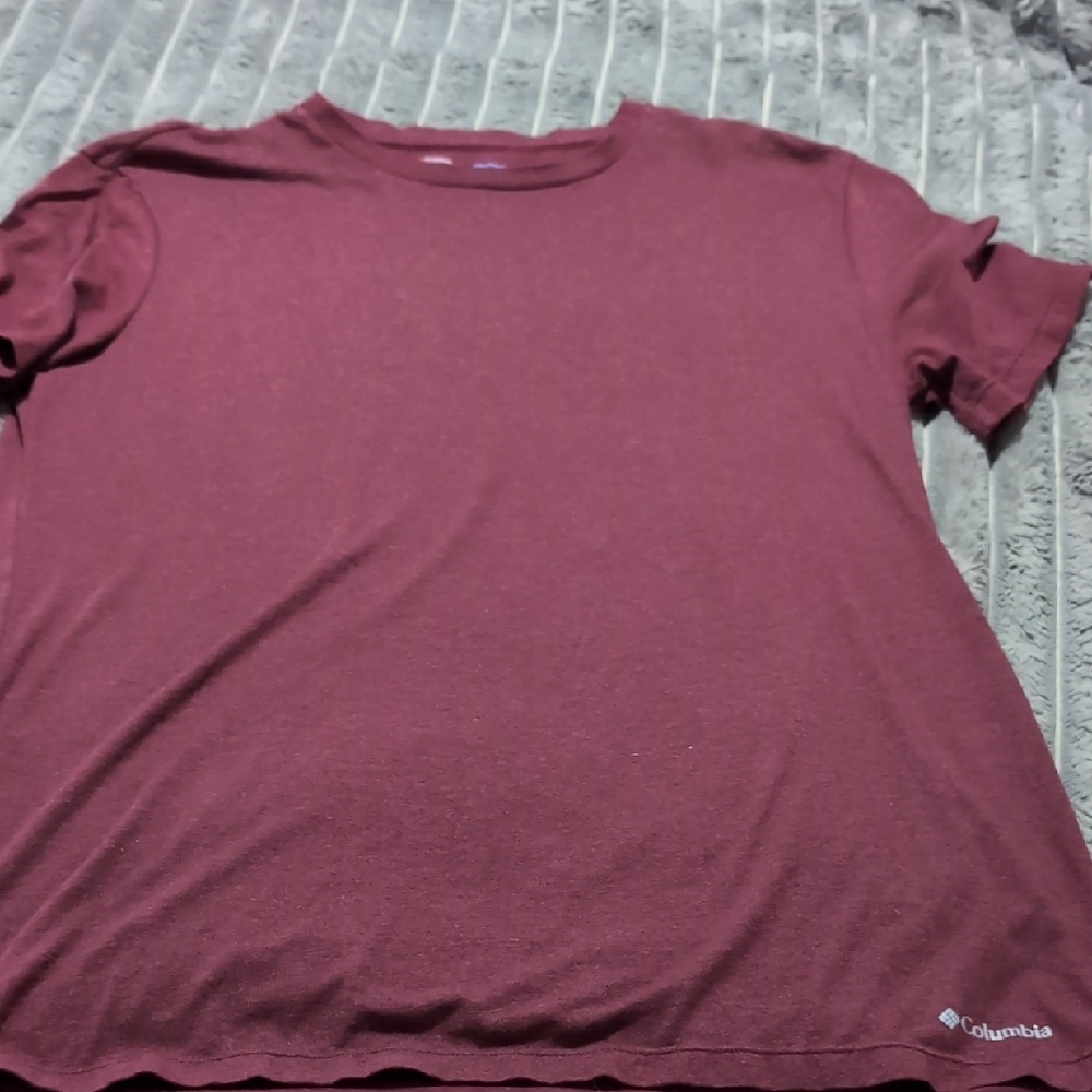 Columbia Burgundy Crew Neck T-Shirt